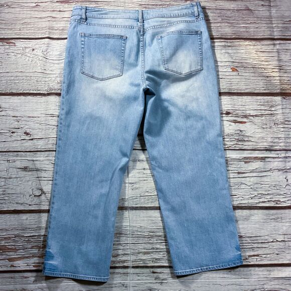 Coldwater Creek Womens Jeans size 14 Light Wash Capris Cropped Straight Stretch - Picture 9 of 11